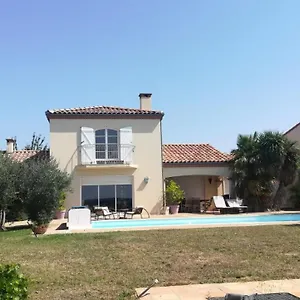 https://domaine-de-cayre.midi-pyreneeshotels.com
