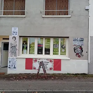 D Hôtes Le Labyrinthe Du Peintre Couette-café