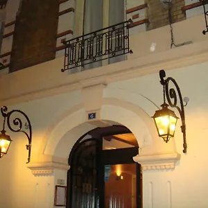 https://le-vingt.fr-paris.fr